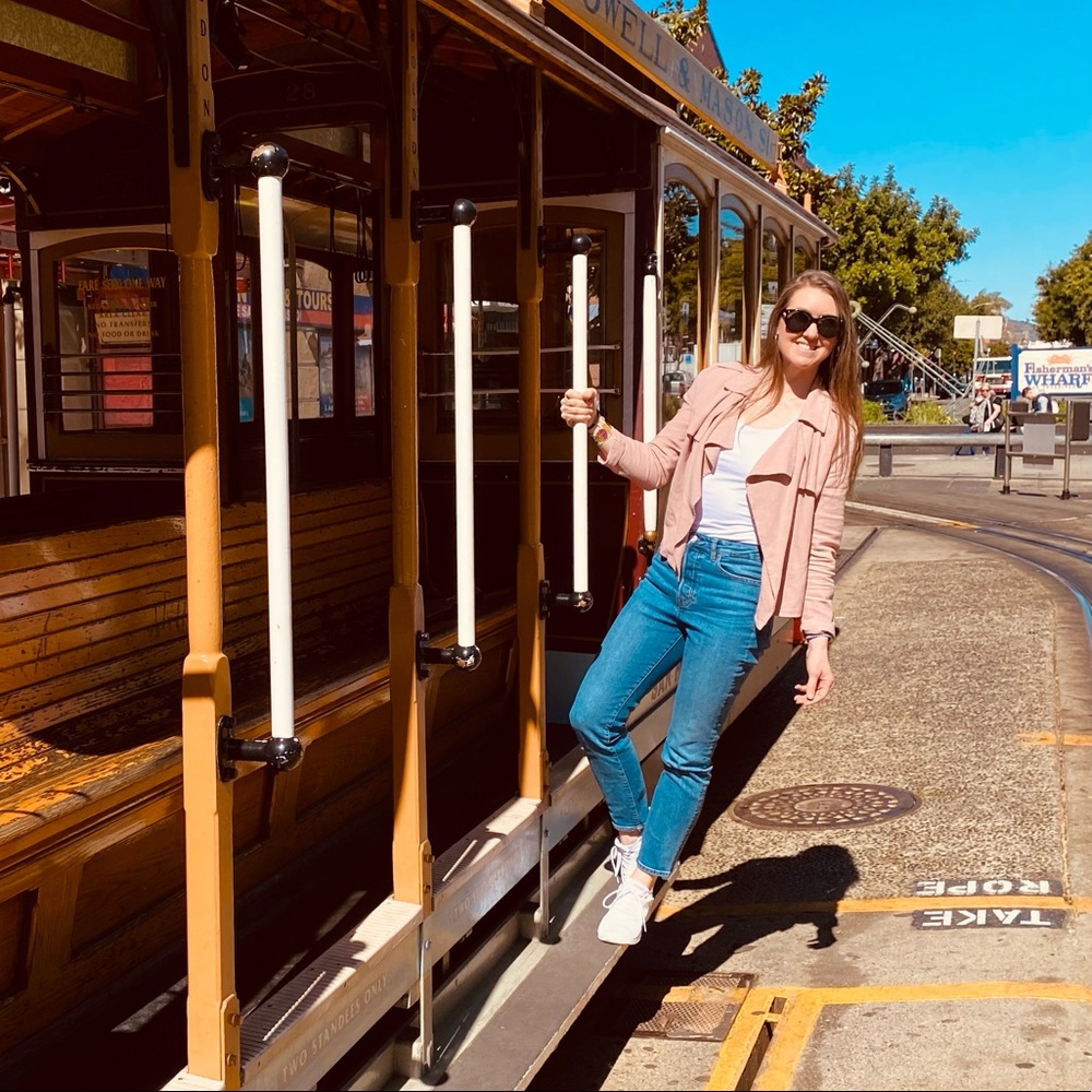 Meet your Posher, Britt